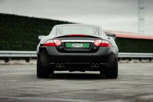 Imagen 11/37 de Jaguar XKR (2008)