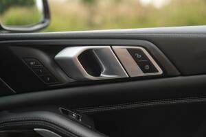 Bild 34/50 von BMW X5 M50d (2019)