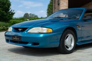 Image 13/50 of Ford Mustang (1994)