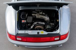 Bild 9/33 von Porsche 911 Carrera 4S (1996)