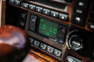 Image 29/49 of Land Rover Range Rover 4.6 HSE (1999)
