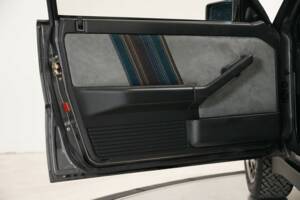 Image 36/46 of Lancia Delta HF Integrale (1988)