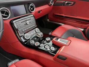 Bild 38/46 von Mercedes-Benz SLS AMG Roadster (2012)