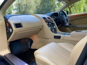 Bild 8/46 von Aston Martin DB 9 (2010)
