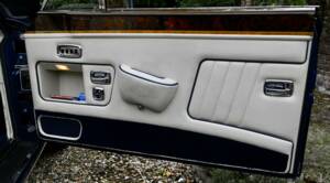Imagen 47/50 de Rolls-Royce Corniche III (1991)