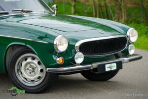 Image 11/34 of Volvo 1800 ES (1972)