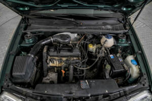 Image 37/50 de Volkswagen Golf III Cabrio 1.8 (1998)