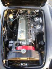 Image 6/11 of Austin-Healey 3000 Mk III (BJ8) (1965)