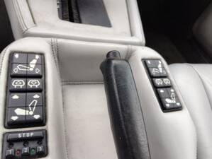 Bild 74/113 von BMW 735i (1986)