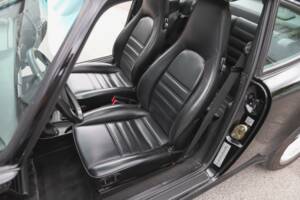 Image 69/108 de Porsche 911 Carrera 3.2 (1989)