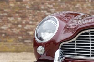 Image 46/50 de Aston Martin DB 5 Vantage (1965)
