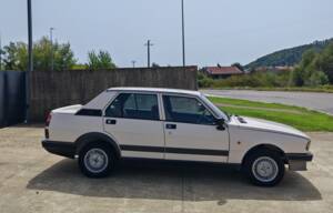 Bild 4/34 von Alfa Romeo Giulietta 1.6 (1983)