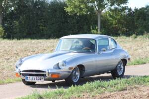 Bild 26/38 von Jaguar E-Type (2+2) (1968)