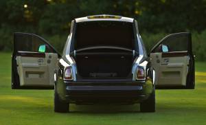 Image 26/50 of Rolls-Royce Phantom VII (2010)