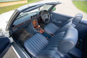 Afbeelding 18/35 van Mercedes-Benz 280 SL (1984)