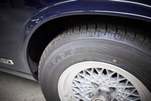 Image 32/97 of Daimler Double Six (1994)