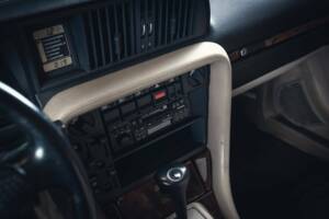 Bild 10/15 von Opel Senator 3,0i 24V (1992)