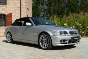 Image 2/50 de BMW 320Ci (2001)