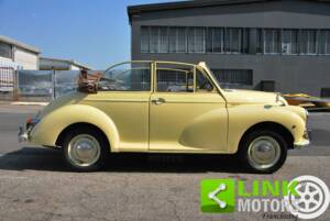 Image 7/10 of Morris Minor 1000 (1977)