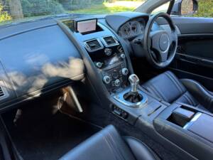 Bild 28/49 von Aston Martin V12 Vantage (2009)