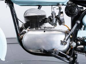 Image 19/50 of Bianchi 125 (1958)