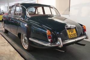 Image 24/29 of Jaguar S-Type 3.4 (1966)