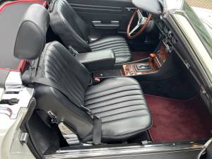 Imagen 26/43 de Mercedes-Benz 500 SL (1985)