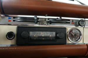 Bild 4/39 von Mercedes-Benz 280 SL (1970)