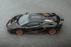 Image 68/68 of Lamborghini Sián FKP 37 (2021)
