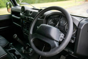 Bild 49/50 von Land Rover Defender 90 (2015)