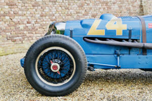 Image 38/50 of Graham 8 Lucenti Special (1932)