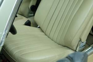 Image 17/50 de Mercedes-Benz 450 SLC 5,0 (1978)