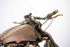 Bild 15/50 von Harley-Davidson FXSTC 1340 Softail Custom (1989)