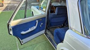 Bild 27/59 von Lancia 2000 Iniezione (1972)