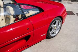 Bild 56/100 von Ferrari F 355 F1 GTS (1998)