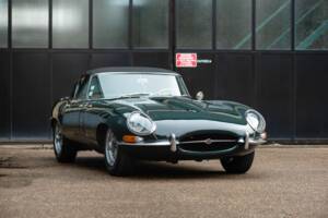 Imagen 2/19 de Jaguar E-Type 4.2 (1965)