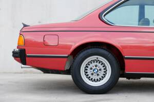 Image 9/44 of BMW 635 CSi (1981)