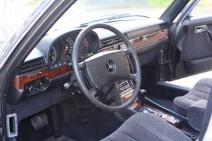 Afbeelding 19/46 van Mercedes-Benz 450 SEL 6,9 (1977)