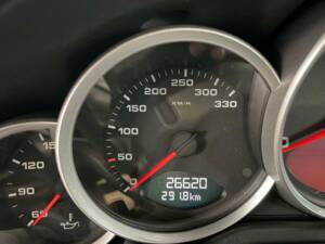 Image 18/20 of Porsche 911 Carrera 4 GTS (2011)