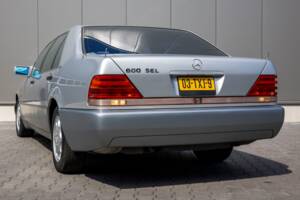 Image 13/59 of Mercedes-Benz 600 SEL (1992)