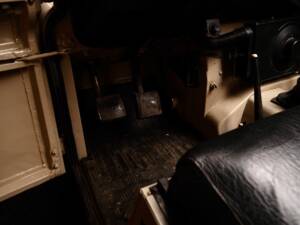 Image 13/30 de Land Rover 109 (1979)