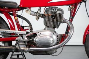 Imagen 37/50 de Moto Morini Tresette Sprint (1958)