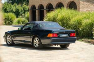 Image 10/45 of Mercedes-Benz 500 SL (1990)