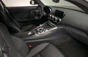 Image 14/29 of Mercedes-AMG GT-S (2015)