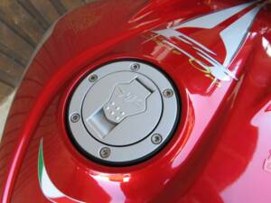 Bild 17/45 von MV Agusta F3 675 Serie Oro (2012)