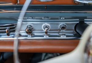 Image 23/33 de Mercedes-Benz 300 SL Roadster (1957)