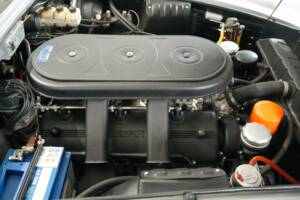 Bild 42/50 von Ferrari 330 GT (1965)