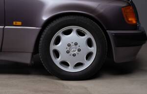 Bild 9/38 von Mercedes-Benz 500 E (1992)