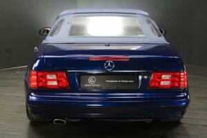 Image 41/49 of Mercedes-Benz SL 500 (2000)