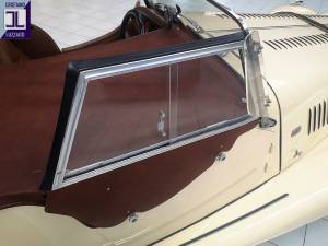 Image 23/42 de Morgan Plus 8 (1979)